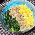 ★ころんたん★'s cooksnap of when they made 簡単♡鶏そぼろで三色丼♡.