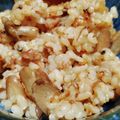 あんこだよ。's cooksnap of when they made 業務スーパーの鶏そぼろで炊き込みご飯.