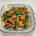 あきよハムハム's cooksnap of when they made なすと鶏肉のガリバタ炒め.