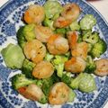 chihirola's cooksnap of when they made 簡単！えびとブロッコリーのプリうま塩炒め.