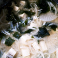 マメ山マメ太's cooksnap of when they made 千切り大根とワカメのみそ汁.