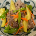 アップイエ's cooksnap of when they made 牛コマとピーマンとじゃがいもの炒め物.