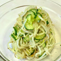 azbjbn's cooksnap of when they made ✿もやしときゅうりのおかか和え✿.