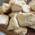 papikun's cooksnap of when they made ケンタのビスケット風サクふわ簡単スコーン.