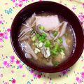 ふたごゆき's cooksnap of when they made 厚揚げときのこのみそ汁簡単ダイエットにも.