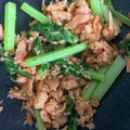 Namiina's cooksnap of when they made かぶの葉とシャケの炒めもの.
