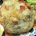 ゆけり３兄弟's cooksnap of when they made ハムチーズと焼き醤油の焼きおにぎり.
