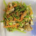 ともえcook's cooksnap of when they made 舞茸とピーマンの塩昆布あえ.
