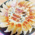 プー♡'s cooksnap of when they made 簡単♡市販の餃子もパリッパリ羽付に♪.