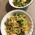 ame-ikuru's cooksnap of when they made 鶏もも肉とブロッコリーのペペロンチーノ.