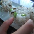 flipper6's cooksnap of when they made 枝豆と塩こんぶで♪彩りおにぎり.