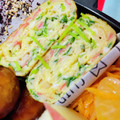 U☆kaoru's cooksnap of when they made 簡単！カニカマと豆苗の玉子焼き◎お弁当♪.