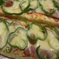 Stacieee's cooksnap of when they made 市販ソースで栃尾油揚げピザ.