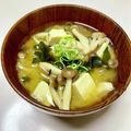 azbjbn's cooksnap of when they made *忙しいときに便利♪しめじの味噌汁.