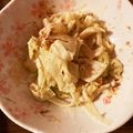 初心者ゆうさん's cooksnap of when they made お弁当に！キャベツと玉ねぎのマヨ醤油和え.