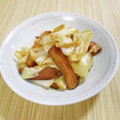 ＠迷子＠'s cooksnap of when they made さつま揚げとキャベツの炒め物.