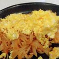 古賀竜一's cooksnap of when they made 卵をのせてもやし鶏もも肉のケチャップ炒め.