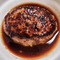 ☆ジグロ☆'s cooksnap of when they made 赤ワインでハンバーグソース.