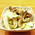 かなりんココりん's cooksnap of when they made まいたけとキャベツのごま酢和え～♪♪.