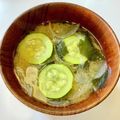 azbjbn's cooksnap of when they made ズッキーニとわかめのお味噌汁♪.