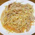 vabochan's cooksnap of when they made 豚肉ともやしの味噌豆板醤炒め.