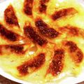 ☆★あんず姫★☆'s cooksnap of when they made 市販の餃子も羽つきでパリパリに美味しく♡.
