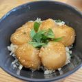 たぬきのうどん屋さん's cooksnap of when they made 冷凍ホタテ解凍で♪ほたて貝柱のゴマ漬け丼.