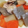 Snake's cooksnap of when they made 大根 里芋 蓮根 こんにゃく 人参 鶏肉.