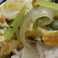 あゆたっくん's cooksnap of when they made 簡単♪油揚げきのこ玉ねぎのたまごとじ丼♪.