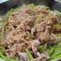 ｸﾏﾘｴ's cooksnap of when they made さつまいもの茎と豚肉のおかかゴマ炒め.