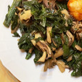 まいっくママ's cooksnap of when they made ほうれん草と舞茸のバター炒め.