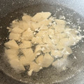 Yokchina's cooksnap of when they made シェフ直伝本格中華麻婆絹豆腐下処理の仕方.