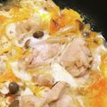 みかん2017's cooksnap of when they made 親子丼の味！鶏もも肉しめじ玉ねぎ卵とじ.