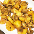 減塩パパ's cooksnap of when they made ♡じゃがいもとシメジのバター醤油炒め♡.