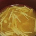 ヨシヨッシー's cooksnap of when they made じゃがいも えのき ねぎの味噌汁^^.