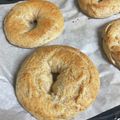 ☆ちぃ＆みぃ☆'s cooksnap of when they made 30分で完成？不思議パンの全粒粉ベーグル.