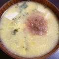 ＫＯＲＯ♪'s cooksnap of when they made ふんわり卵とワカメのかき玉味噌汁.
