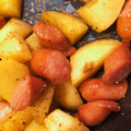 TOM33TOM's cooksnap of when they made ソーセージとじゃがいものコンソメ炒め.