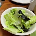 tomtosh's cooksnap of when they made 超簡単！レタスと海苔のオリーブ醤油サラダ.