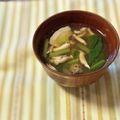 yesmama's cooksnap of when they made 小松菜と豚肉のみそ汁.