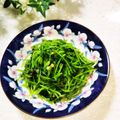 ♪としクック♪'s cooksnap of when they made 豆苗のガーリック炒め.