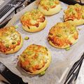 ハチワレねこ's cooksnap of when they made 黒胡椒が効いて美味♪枝豆焼きチーズパン.