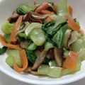 えくぼ母さん's cooksnap of when they made お弁当に★青梗菜とニンジンのオイソー炒め.
