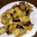 コバミツ's cooksnap of when they made ☆茄子とじゃがいものカレー炒め☆.