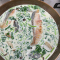心葉ママ's cooksnap of when they made 鮭とほうれん草のクリーム煮.