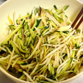 meym1128's cooksnap of when they made 簡単♪もやしとみょうがときゅうりのナムル.