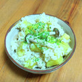 ちーまぐ's cooksnap of when they made さつまいもとしめじのほっこり炊き込みご飯.