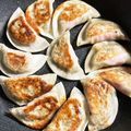 crystaI's cooksnap of when they made 餃子の皮でアボガドパイ.