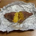 chi−ちゃん's cooksnap of when they made 簡単！レンジとトースターde焼き芋☆.