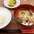 horseland's cooksnap of when they made “しめじ玉葱ねぎワカメ味噌汁”.
